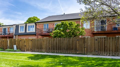 Photo of 1176 Canterbury Court, Indianapolis, IN