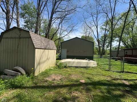 Out Buildings — 6842 N Gray Road, Mooresville, IN