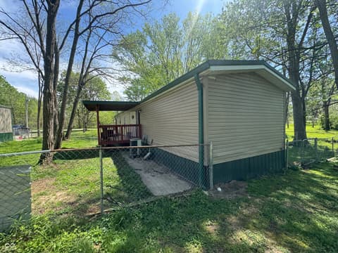Side exterior at 6842 N Gray Road, Mooresville, IN