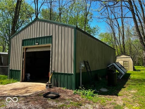Out Buildings — 6842 N Gray Road, Mooresville, IN