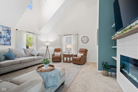 Photo of 115 N Front Street, Thorntown, IN