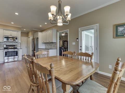 Dining room at 664 Vandyke Way, Greenwood, IN
