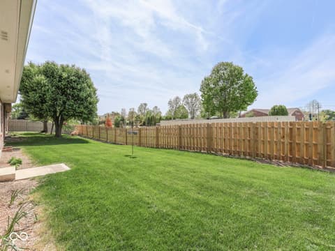Yard at 664 Vandyke Way, Greenwood, IN