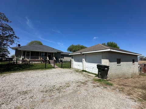 Photo of 8021 E State Road 236, Roachdale, IN