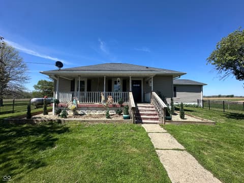 Photo of 8021 E State Road 236, Roachdale, IN