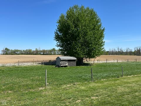 Photo of 8021 E State Road 236, Roachdale, IN