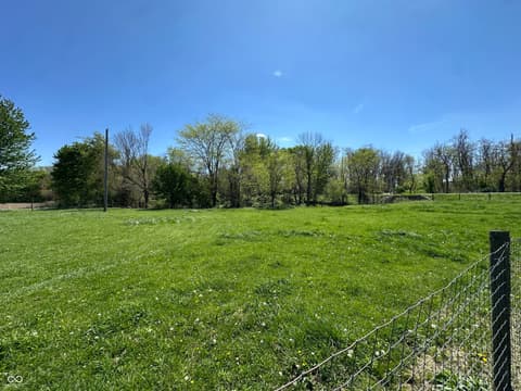 Photo of 8021 E State Road 236, Roachdale, IN