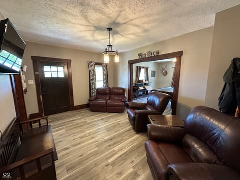 Photo of 8021 E State Road 236, Roachdale, IN