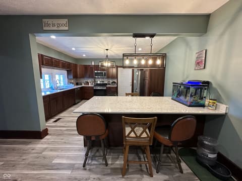 Photo of 8021 E State Road 236, Roachdale, IN