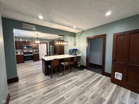 Photo of 8021 E State Road 236, Roachdale, IN