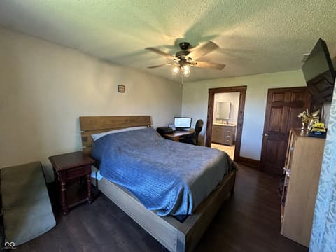 Photo of 8021 E State Road 236, Roachdale, IN