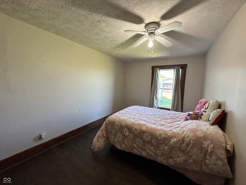 Photo of 8021 E State Road 236, Roachdale, IN