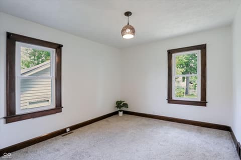Photo of 79 N 14th Avenue, Beech Grove, IN