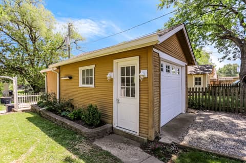 Photo of 79 N 14th Avenue, Beech Grove, IN