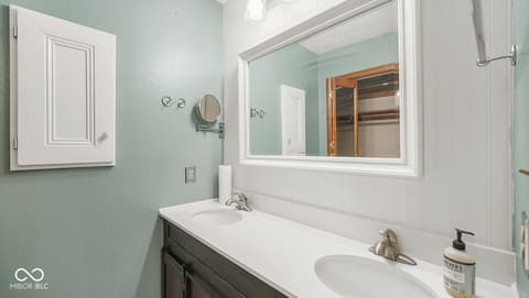 Photo of 245 Fairway Court, Franklin, IN
