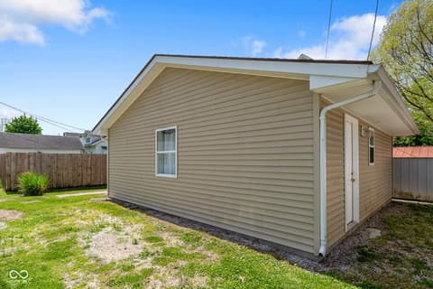 Photo of 624 N Pine Street, Seymour, IN
