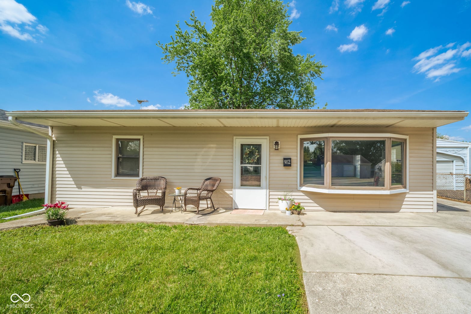 Front exterior at 902 Progress Street, Middletown, IN