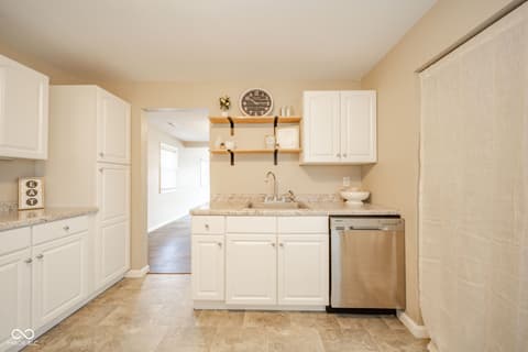 Kitchen at 902 Progress Street, Middletown, IN