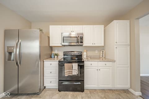 Kitchen at 902 Progress Street, Middletown, IN