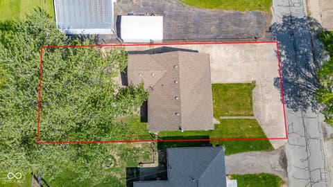 Aerial view at 902 Progress Street, Middletown, IN