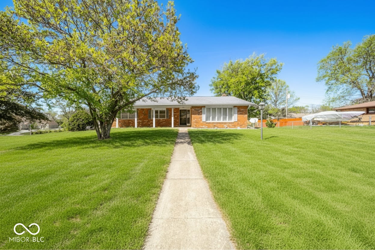 Photo of 1016 Brunswick Way, Anderson, IN