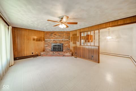 Photo of 1016 Brunswick Way, Anderson, IN