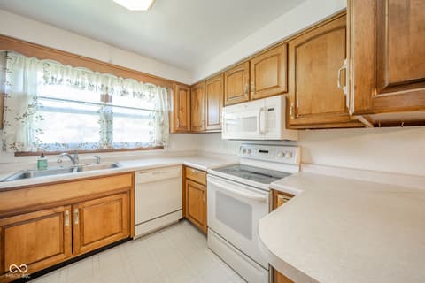 Photo of 1016 Brunswick Way, Anderson, IN