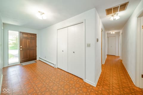 Photo of 1016 Brunswick Way, Anderson, IN