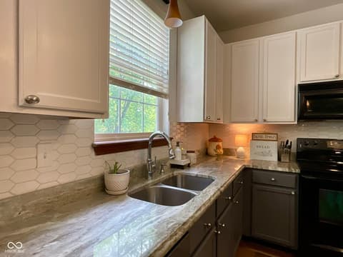 Photo of 3310 Suffolk Court, Greenwood, IN