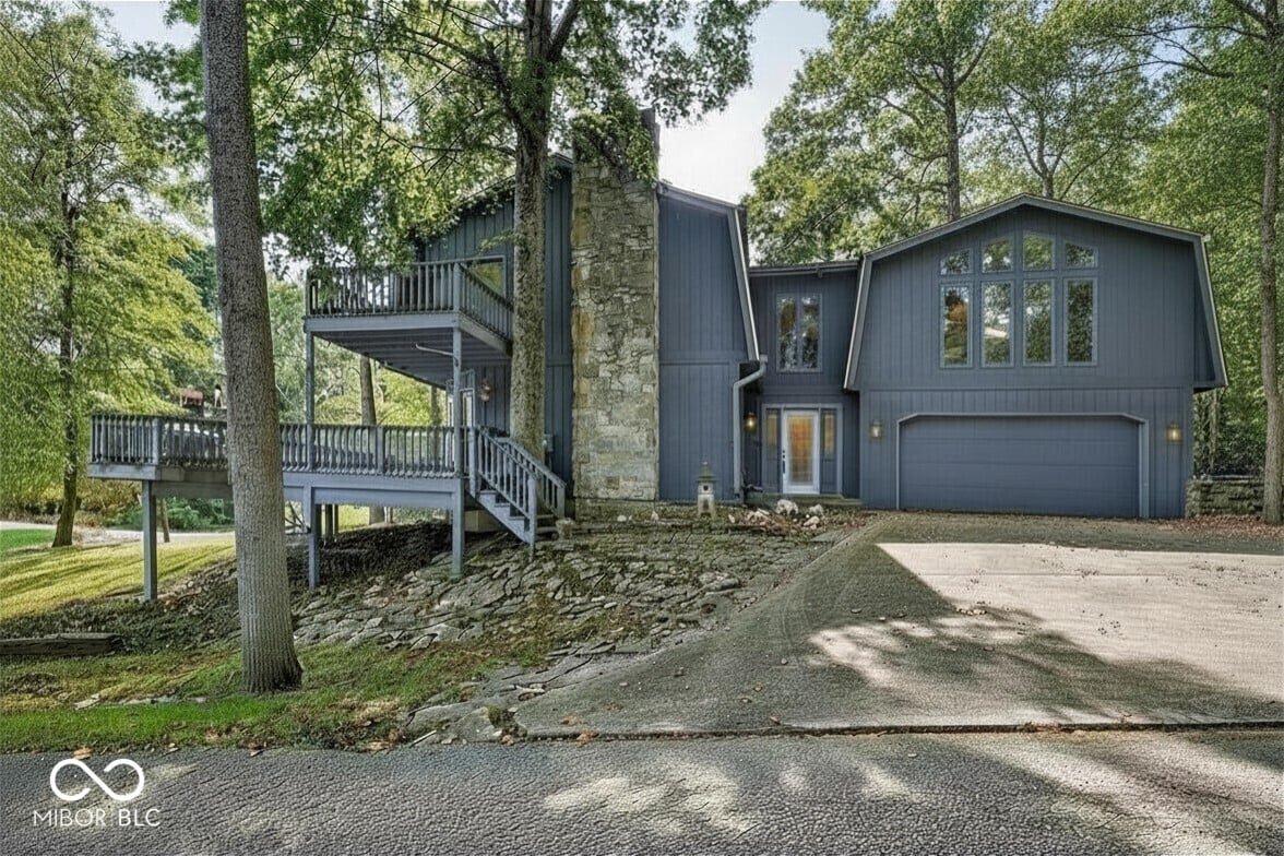 Front exterior at 8002 N Lakeview Drive, Unionville, IN
