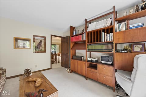 Home office at 8002 N Lakeview Drive, Unionville, IN
