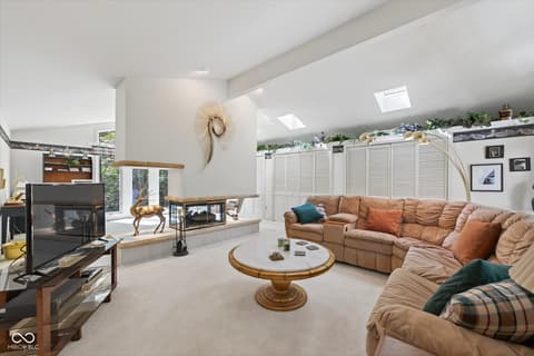 Living room at 8002 N Lakeview Drive, Unionville, IN