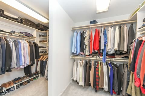 Walk In Closets — 12496 Pembrooke Circle, Carmel, IN