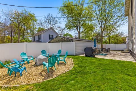 Yard at 200 E South Street, Winchester, IN