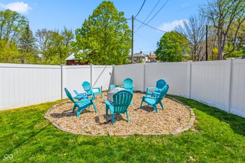 Yard at 200 E South Street, Winchester, IN