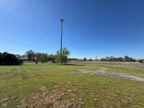 Yard at 2335 N Main Street, Rushville, IN