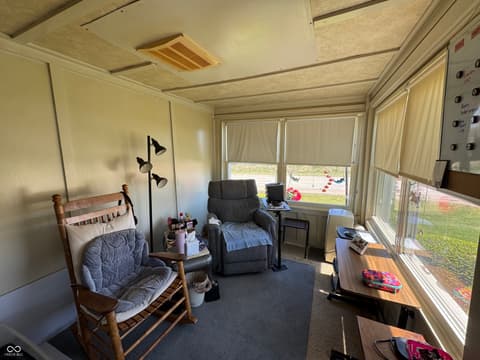 Bonus room at 2335 N Main Street, Rushville, IN