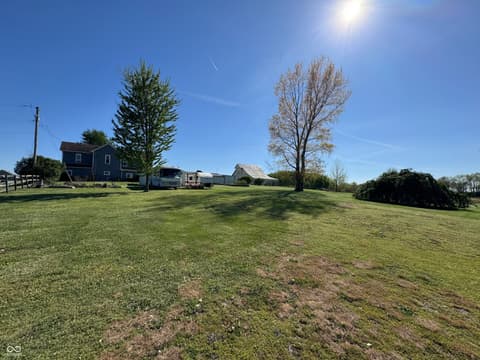 Yard at 2335 N Main Street, Rushville, IN