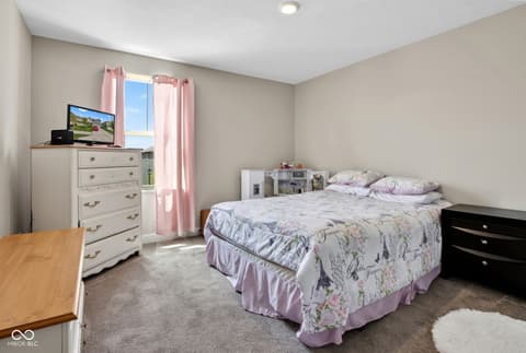 Photo of 2306 S Bingham Place, New Palestine, IN
