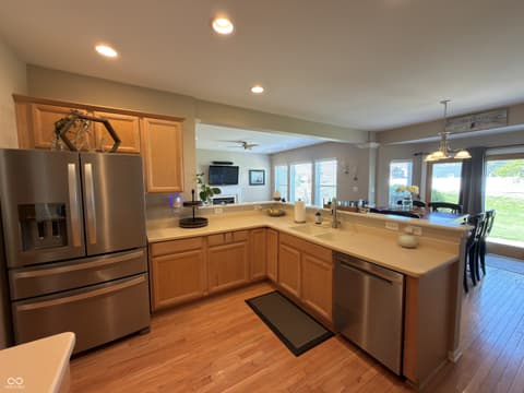 Photo of 334 Arborglen Drive, Brownsburg, IN