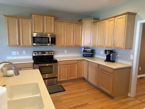 Photo of 334 Arborglen Drive, Brownsburg, IN