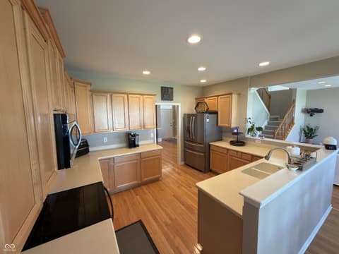 Photo of 334 Arborglen Drive, Brownsburg, IN