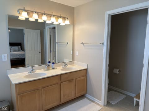Photo of 334 Arborglen Drive, Brownsburg, IN