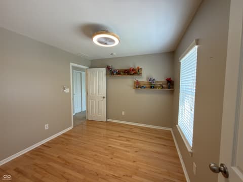 Photo of 334 Arborglen Drive, Brownsburg, IN