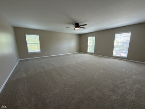 Photo of 334 Arborglen Drive, Brownsburg, IN