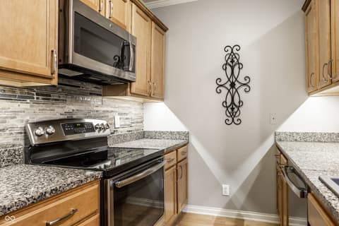 Photo of 216 N Cleveland Street, Indianapolis, IN