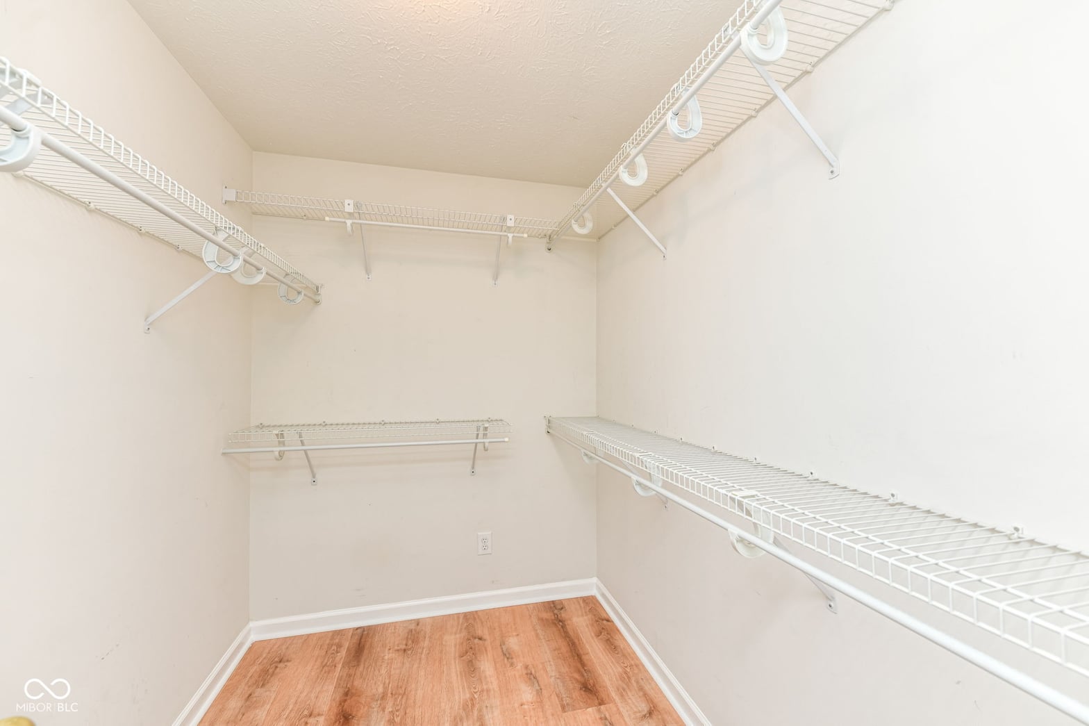 Walk In Closets
