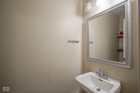 Photo of 9904 Worthington Boulevard, Fishers, IN