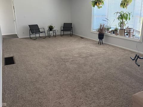Living room at 25 Imperial Place, Lafayette, IN