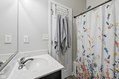Photo of 3780 Concord Point Way, Brownsburg, IN